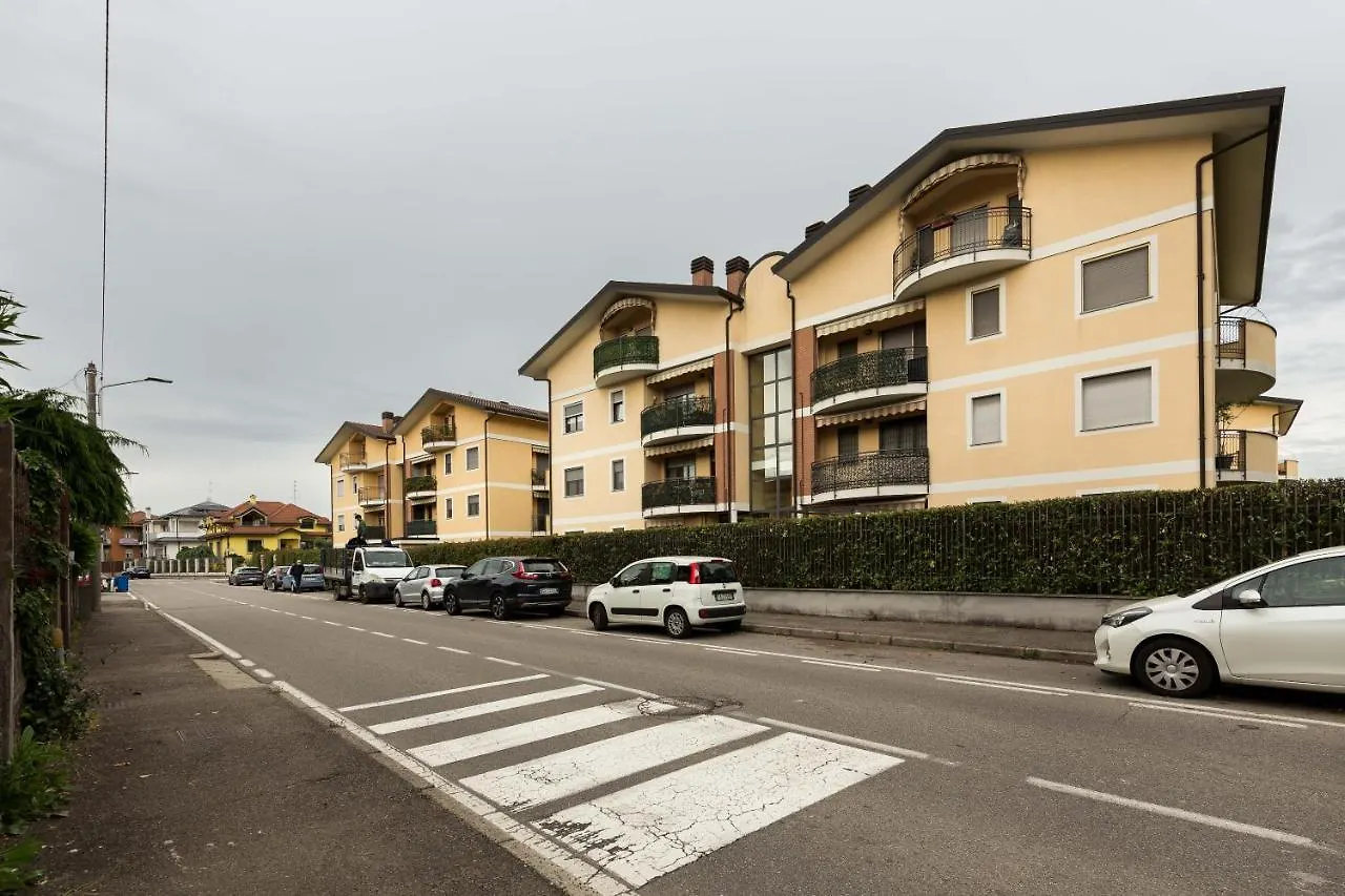 Strategico Rho Fiera Daire Vanzago